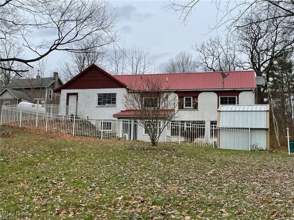 18386 Mill Road, Garrettsville, OH 44231 - Image #1