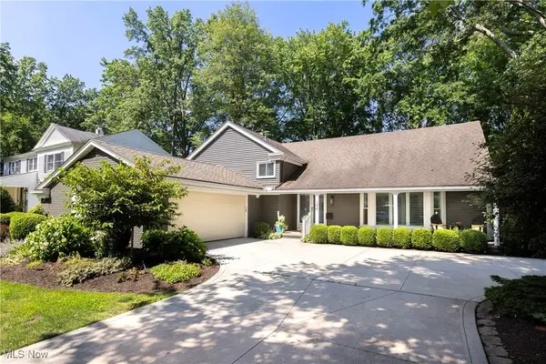 198 Plymouth Drive, Bay Village, OH 44140