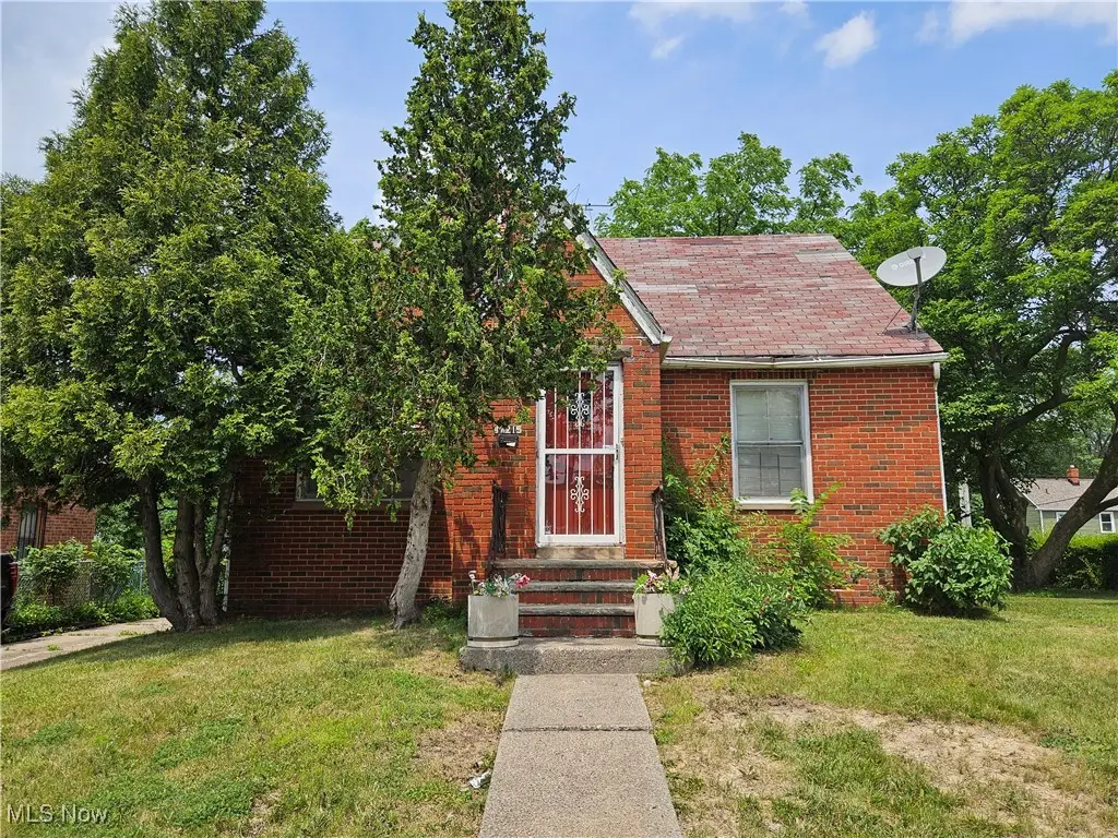 17215 Harvard Avenue, Cleveland, OH 44128 - Image #1