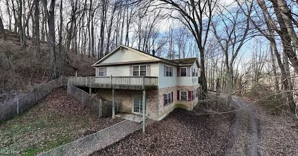 1451 Ridge Ne Road, New Philadelphia, OH 44663