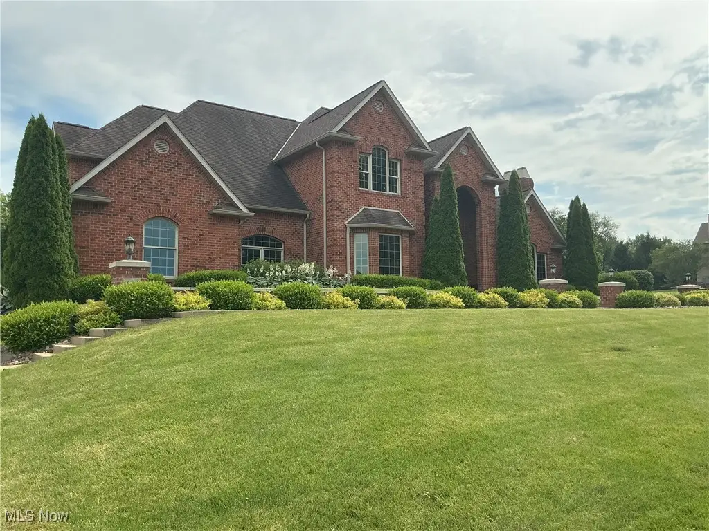 3204 Maple Creek Drive, Zanesville, OH 43701 - #1