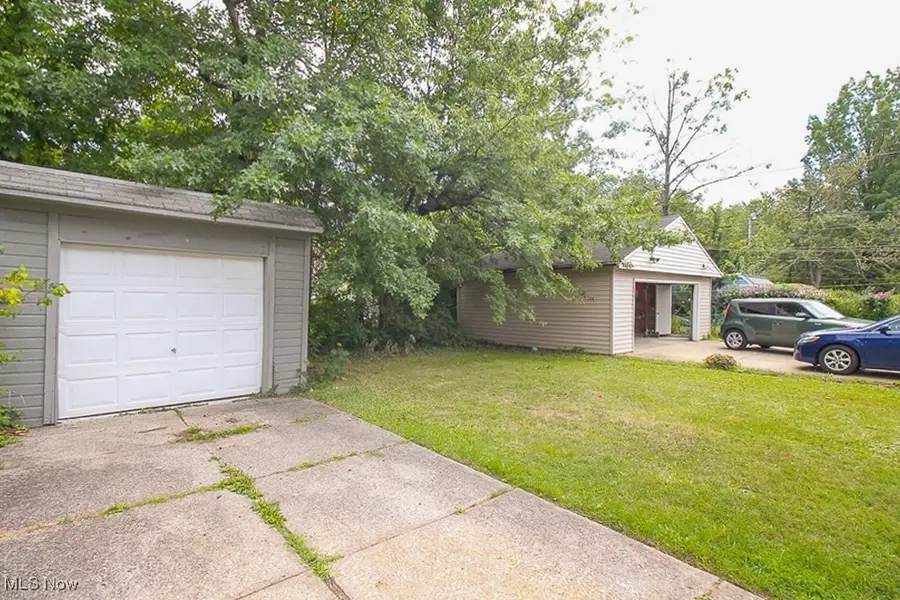 967 Pembrook Road, Cleveland Heights, OH 44121 - Image #3