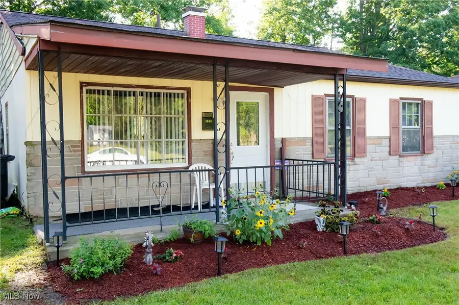 1863 Deerfield Sw Avenue, Warren, OH 44485 - Image #2