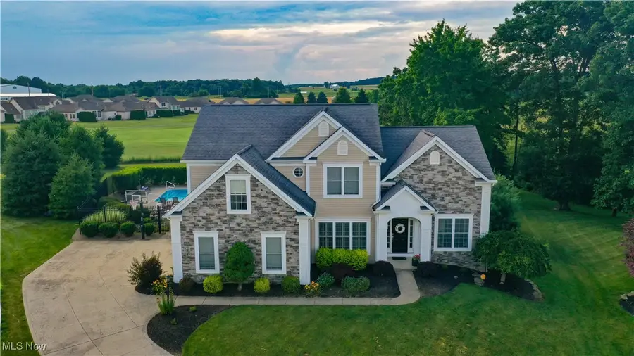 265 Aberdeen Court, Columbiana, OH 44408 - Image #2