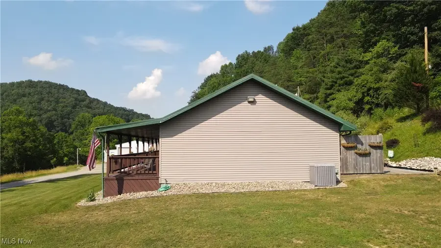 668 Bull River Run Rd, Grantsville, WV 26147 - Image #2