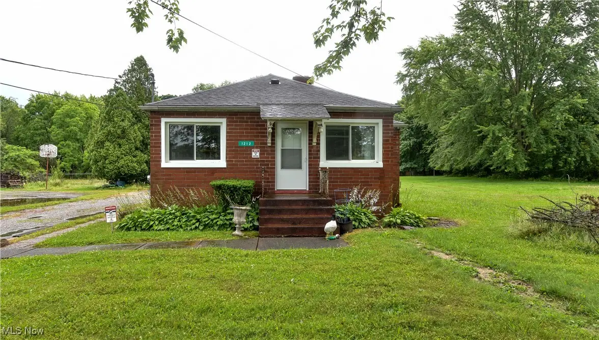 1212 State Route 7 Ne, Brookfield, OH 44403 - Image #1