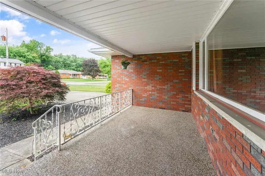 853 Almasy Drive, Campbell, OH 44405 - Image #3