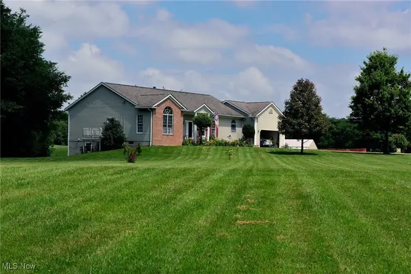 3859 Mayfair Lane, Cambridge, OH 43725