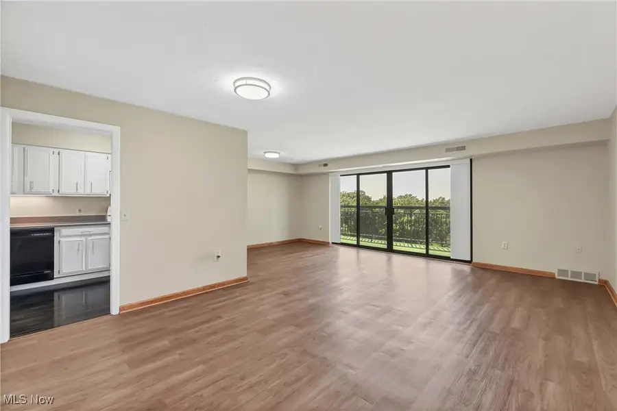 12550 Lake Avenue #1002, Lakewood, OH 44107 - Image #2
