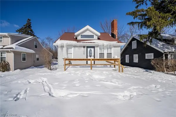 17005 Mapleboro Avenue, Maple Heights, OH 44137