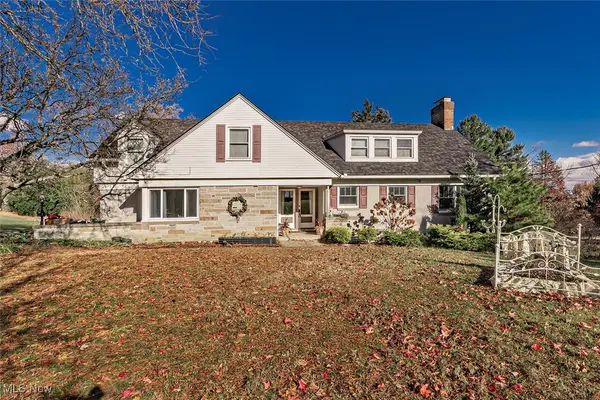 6955 Oakes Road, Brecksville, OH 44141