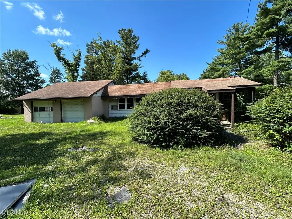 20556 Drake Road, Strongsville, OH 44149 - Image #1