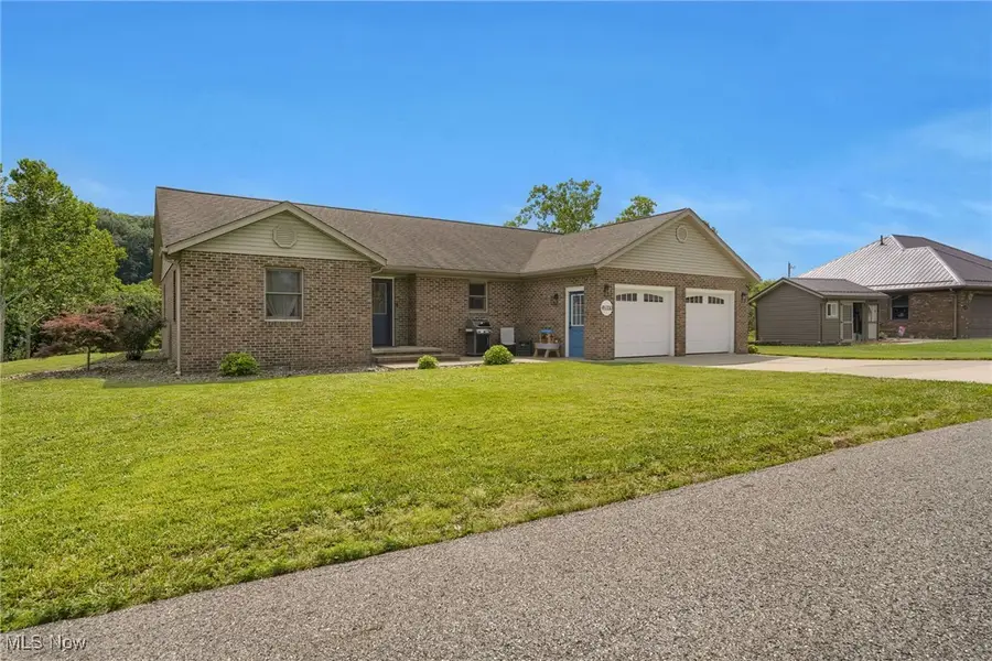 45330 Maple View Circle, Caldwell, OH 43724 - Image #3