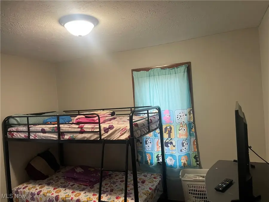 429 Gobel Ne Avenue, Canton, OH 44704 - Image #3