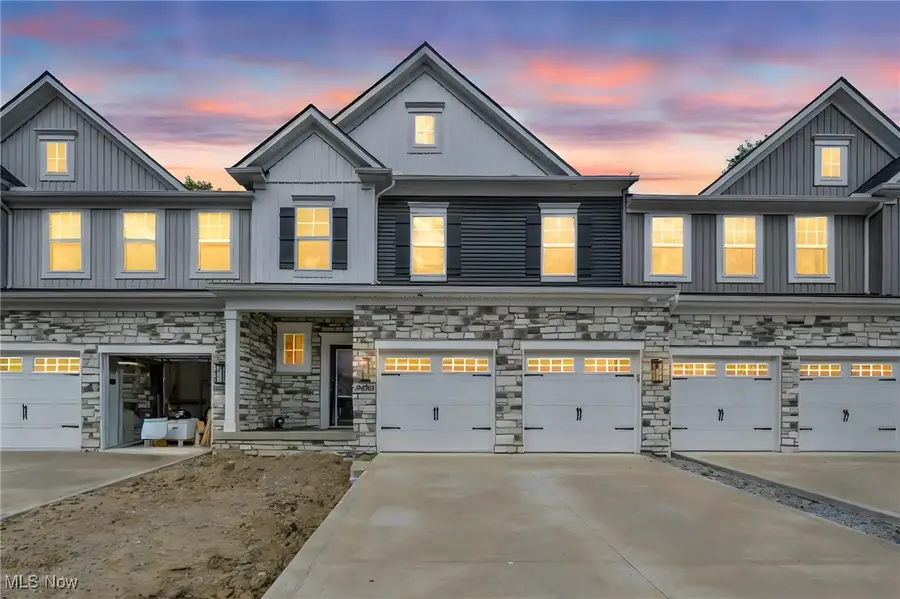 9055 Ledge View Terrace, Broadview Heights, OH 44147 - Image #2