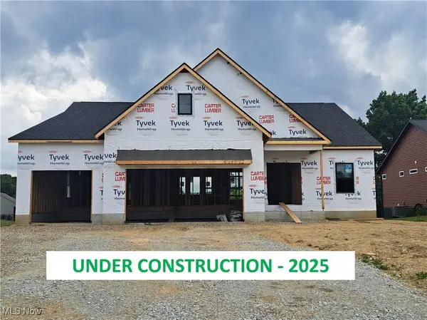 786 Fair Vista Sw Circle, Hartville, OH 44632