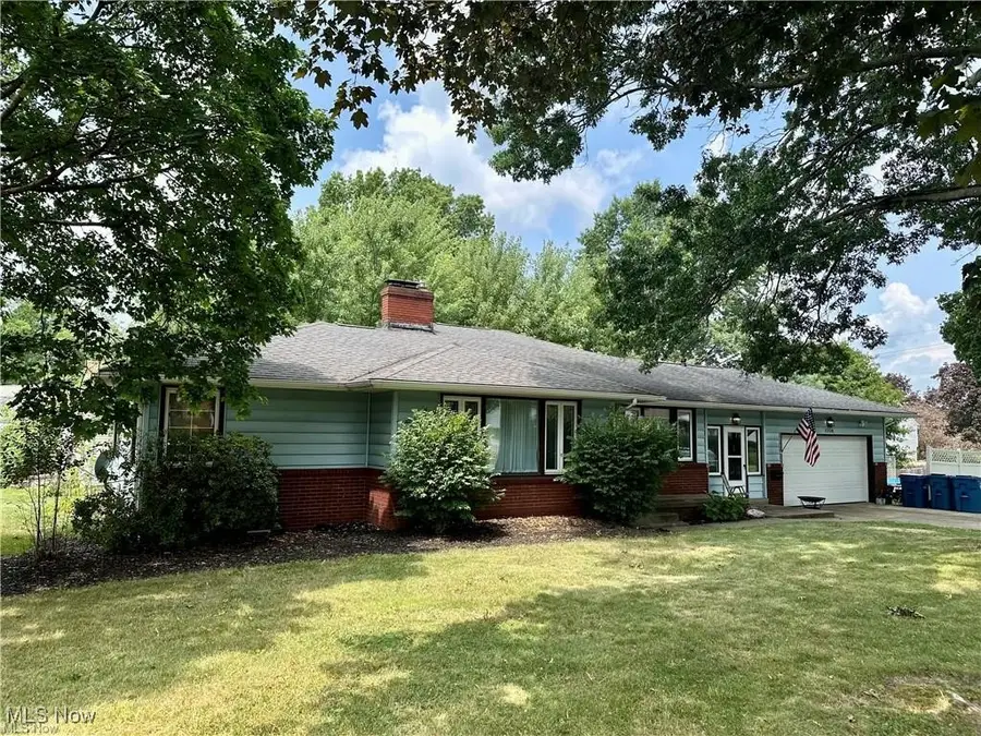 1004 N Bentley Avenue, Niles, OH 44446 - Image #2