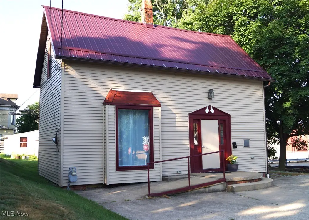 208 2nd Sw Street, Carrollton, OH 44615 - Image #1