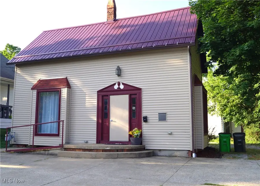 208 2nd Sw Street, Carrollton, OH 44615 - Image #2