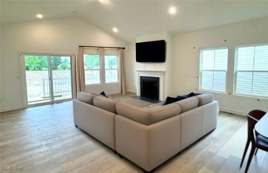 537 Wyleswood Drive, Berea, OH 44017 - Image #2