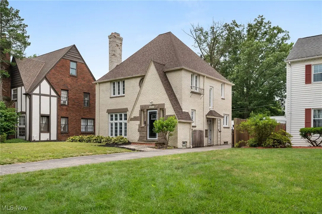 18112 Lomond Boulevard, Shaker Heights, OH 44122 - Image #1