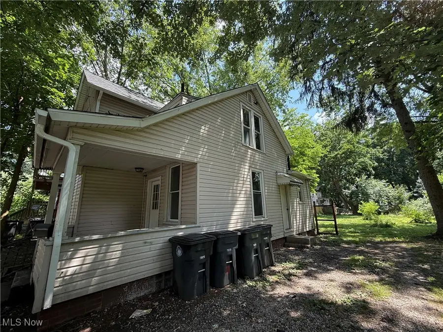 678 Upson Street, Akron, OH 44305 - Image #2