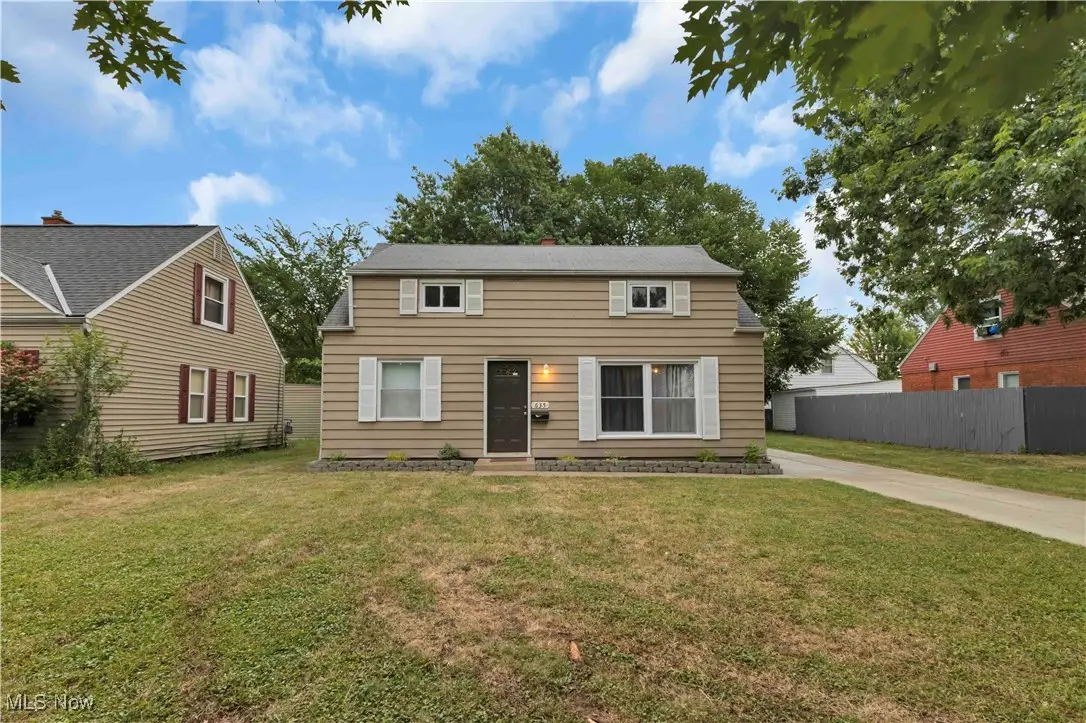 635 E 261 Street, Euclid, OH 44132 - #1