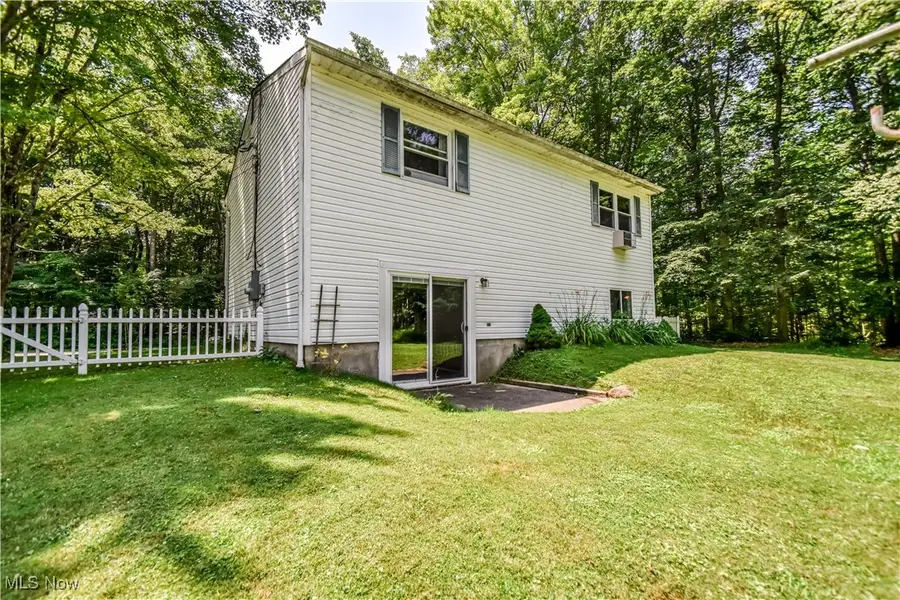 2074 S Park Lane, Roaming Shores, OH 44084 - Image #3