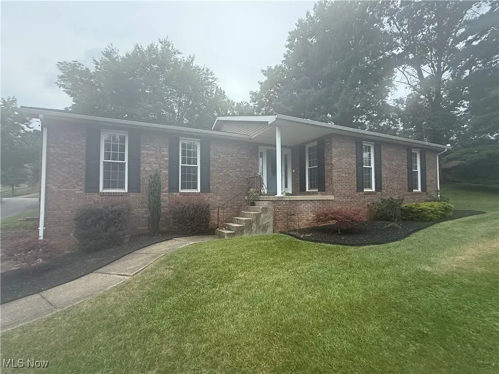 82 Wellesley Drive, Washington, WV 26181 - Image #1