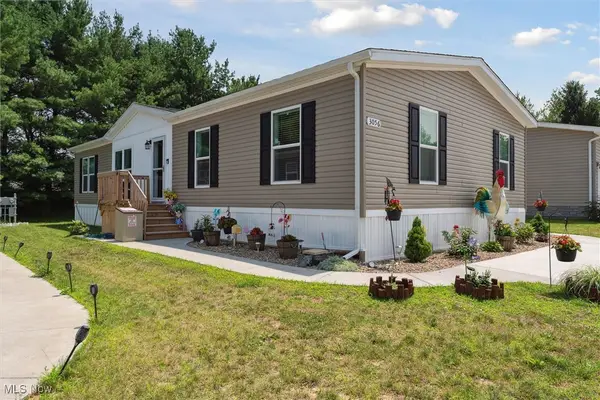 3056 Bent Creek Sw Circle, Massillon, OH 44647