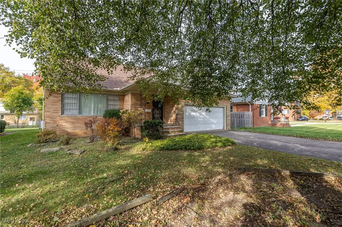 4464 W 224th Street, Fairview Park, OH 44126 - Image #1