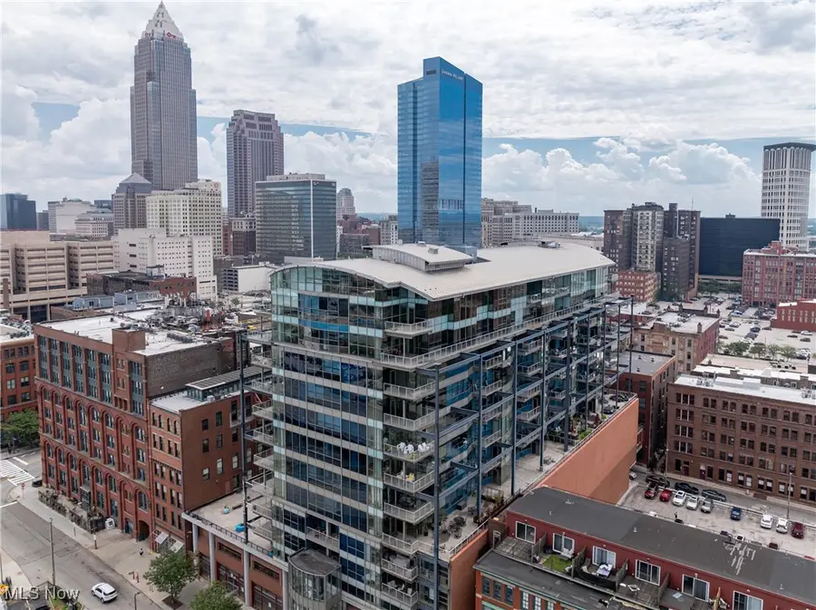 701 W Lakeside Avenue #606, Cleveland, OH 44113 - Image #2