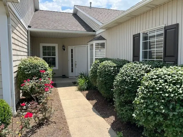 4374 Forest Glen Nw Avenue, Massillon, OH 44647 - Image #1