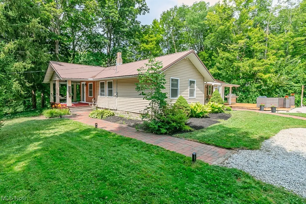 9723 Thwing Road, Chardon, OH 44024 - Image #1