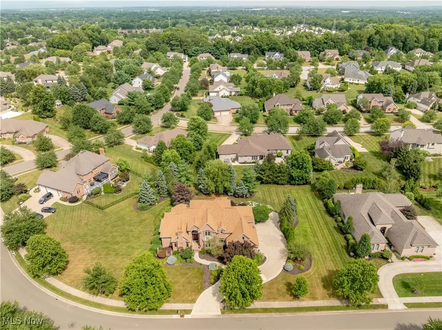 1542 Alexandria Se Parkway, North Canton, OH 44709 - Image #2