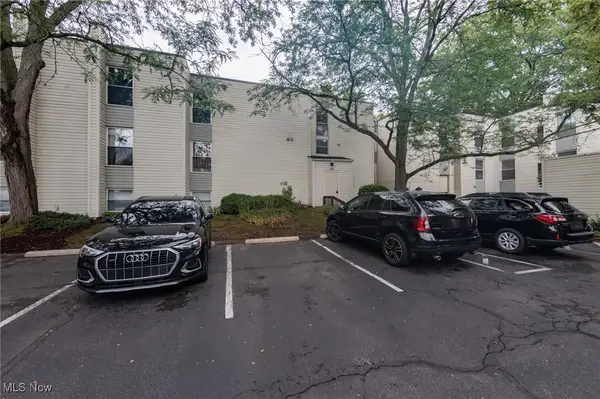 1625 Cedarwood Drive #218, Westlake, OH 44145