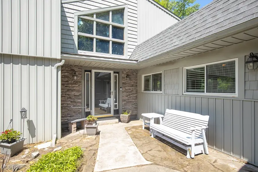 7547 N Linden Lane, Parma, OH 44130 - Image #2