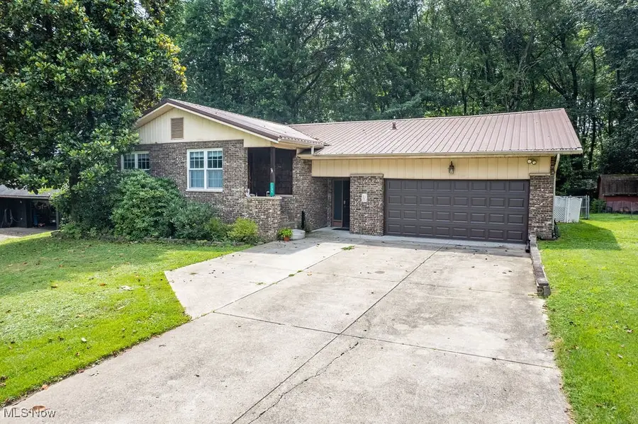 1294 Lakewood Circle, Washington, WV 26181 - Image #2