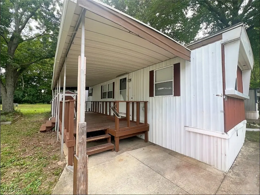 323 Westwoods, Amherst, OH 44001 - Image #1