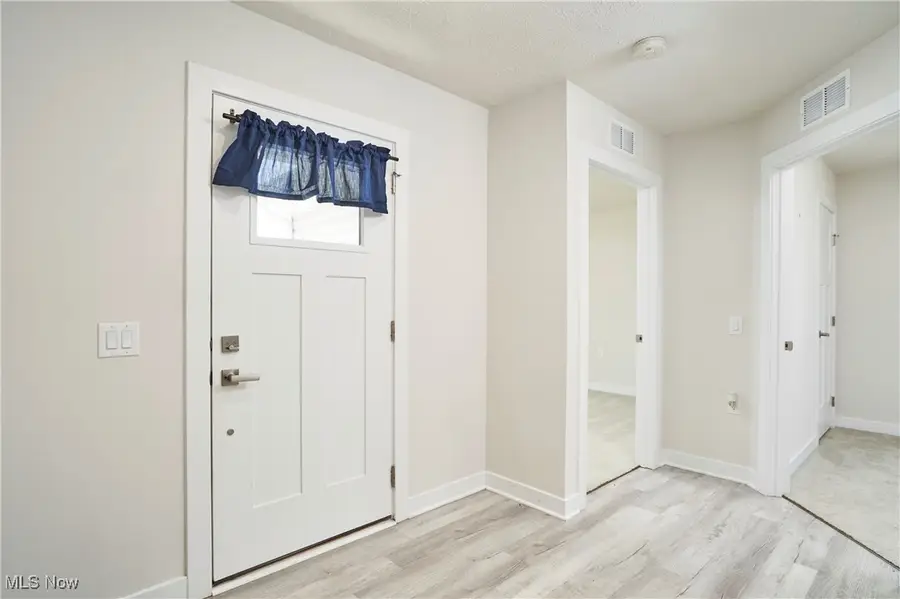 2767 Steeb Circle, Norton, OH 44203 - Image #3