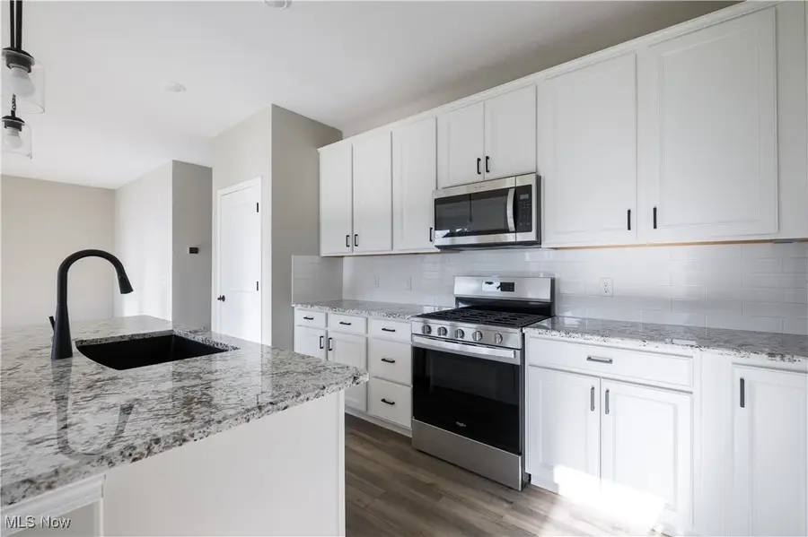 3797 Jacobs Lane, Green, OH 44685 - Image #3