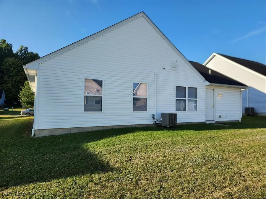 2954 Megan Circle, Youngstown, OH 44505 - Image #2