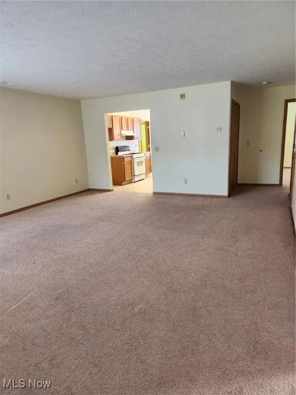 2954 Megan Circle, Youngstown, OH 44505 - Image #3