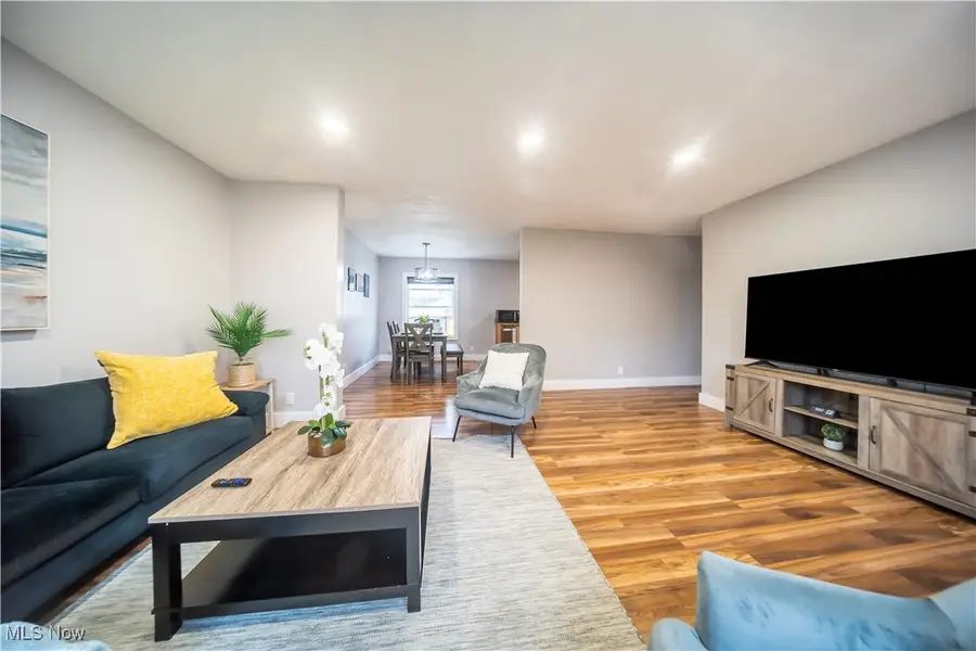 310 Essex Road, Vermilion, OH 44089 - Image #3