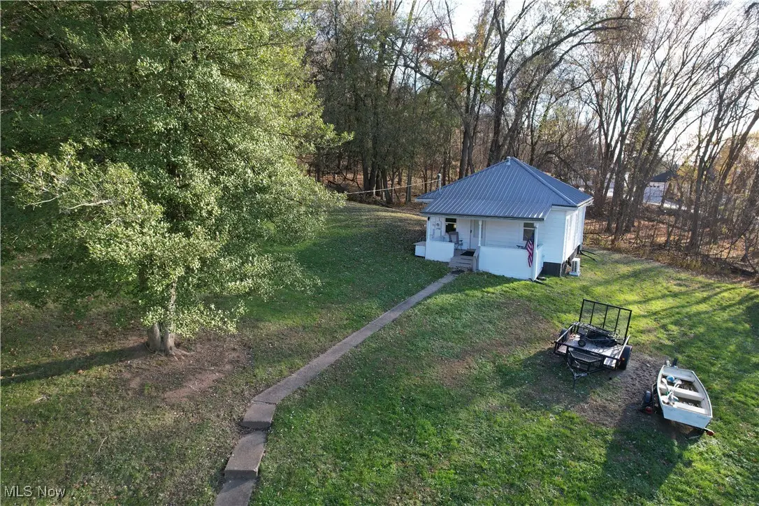 1402 1/2 16th, Vienna, WV 26105 - Image #1