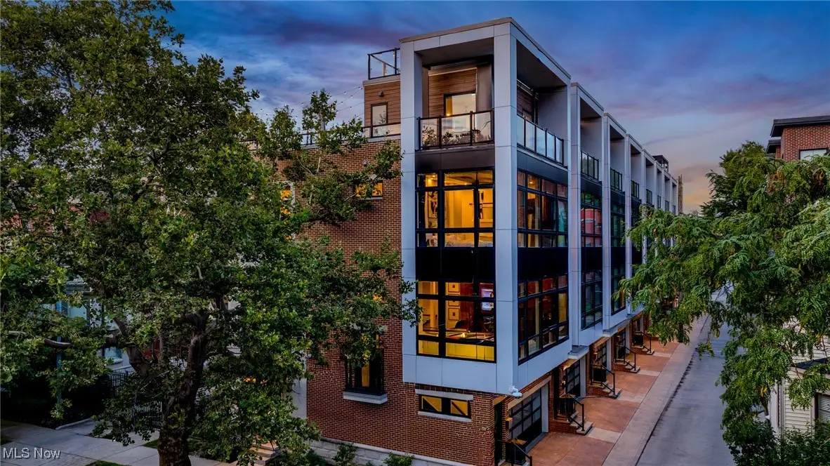 3118 Vine Court, Cleveland, OH 44113 - Image #1