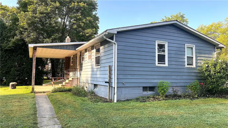 2693 Mahan Denman Nw Road, Bristolville, OH 44402 - Image #3