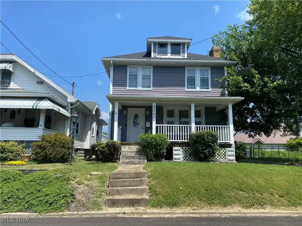 2207 17th Street, Parkersburg, WV 26101