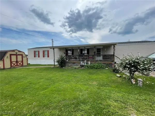 3250 Maysville Pike #33, Zanesville, OH 43701