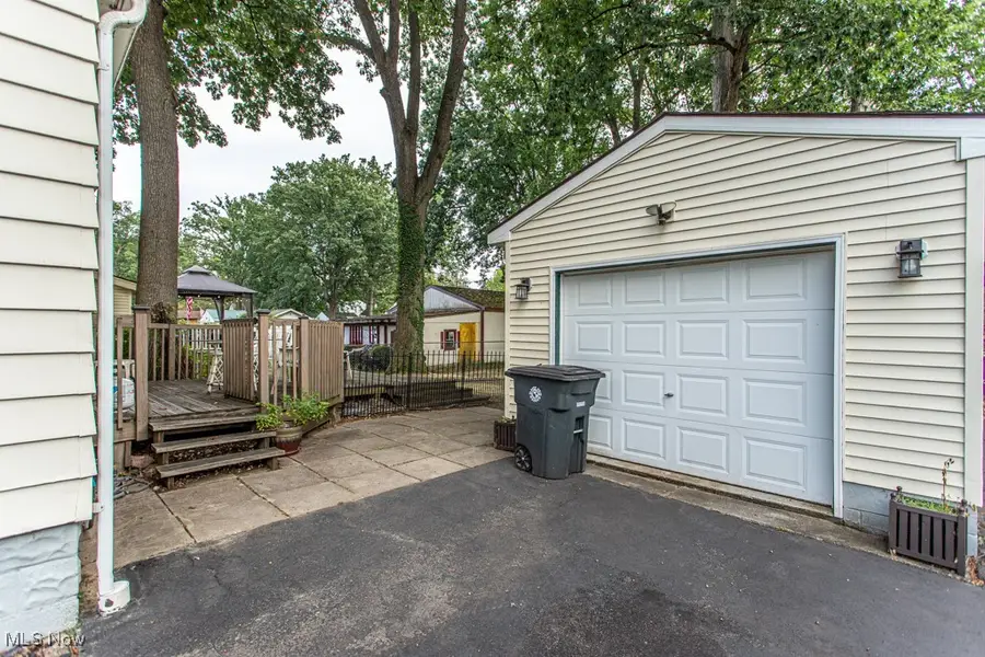 1554 Edgewood Ne, Warren, OH 44483 - Image #3